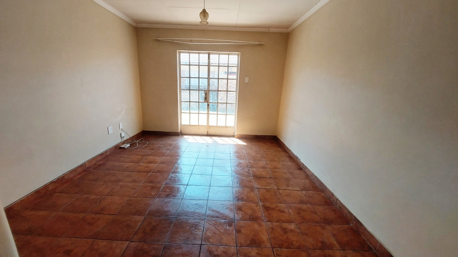 2 Bedroom Property for Sale in Vaalpark Free State
